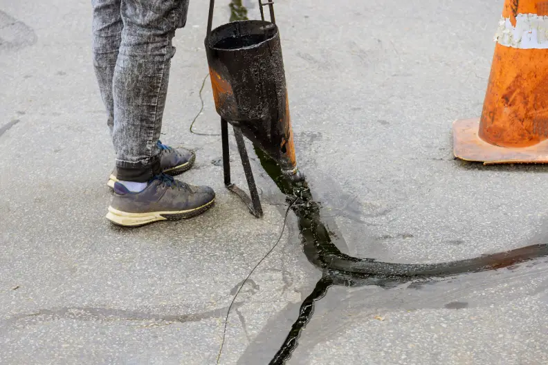 How To Sealcoat A Driveway in Oswego, IL How To Sealcoat A Driveway in Oswego, IL